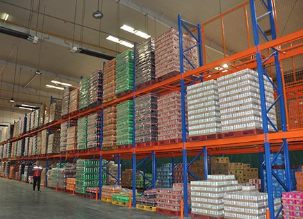 Решение для хранения продуктов питания и напитков на складе